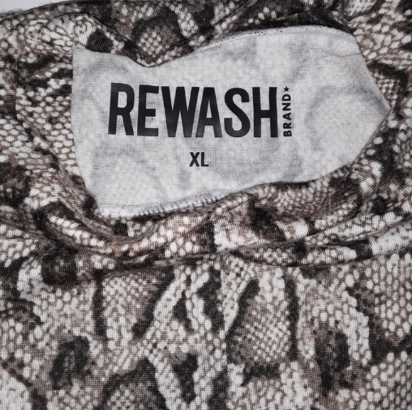 Rewash crop twist front top (xl) - Picture 4 of 6